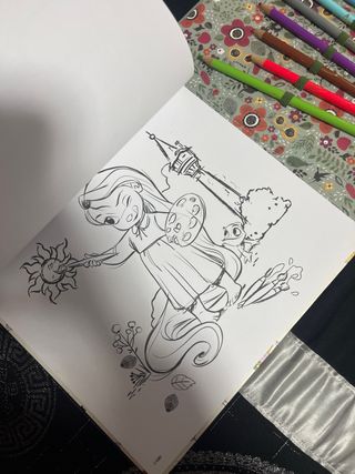 Libro pintar disney