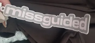 Vestido marrón manga larga marca Missguided