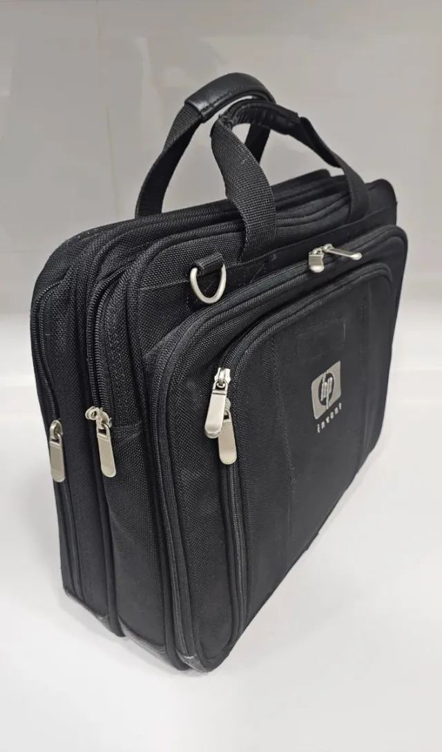 Maletín HP para portátil o tableta.