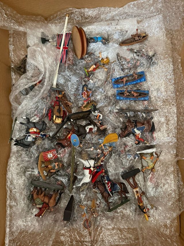 3 cajas de Soldados de plomo