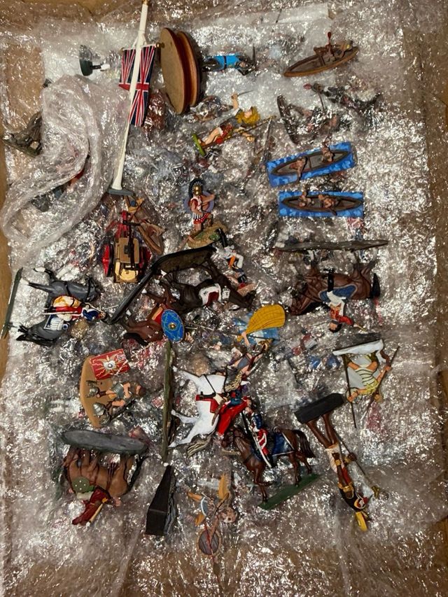 3 cajas de Soldados de plomo