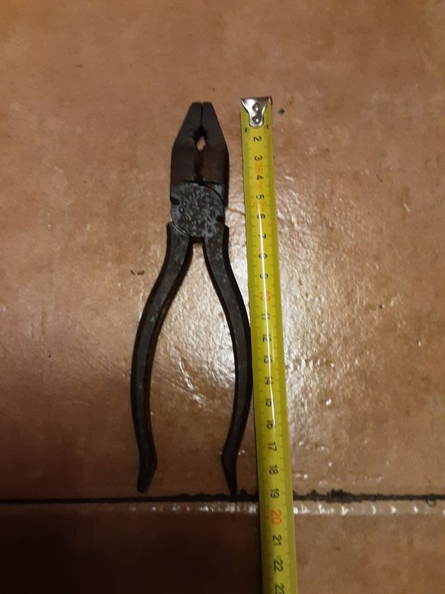 Lote 4 llaves y alicates Palmera