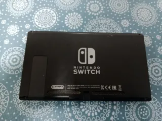 Nintendo switch y funda para la Nintendo