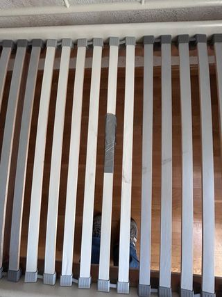 Cama metálica Ikea blanca