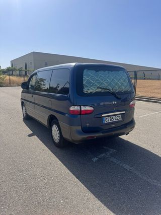 Hyundai H1 2004