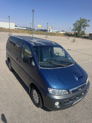 Hyundai H1 2004