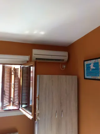 Se hacen mantenimiento de aires acondicionados