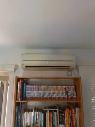 Se hacen mantenimiento de aires acondicionados