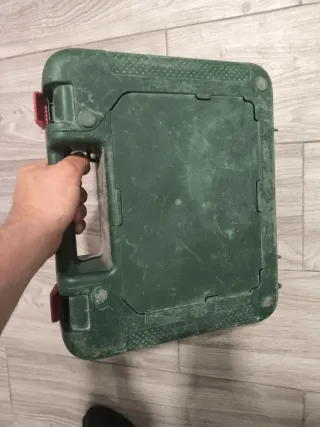 Sierra Caladora Bosch PST 650 con maletín