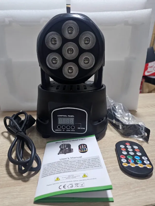 Cabeza Móvil LED Wash RGBW Iluminación