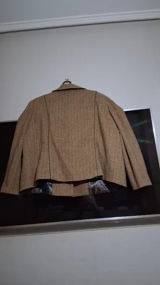 Chaqueta de espiga marrón y multicolor