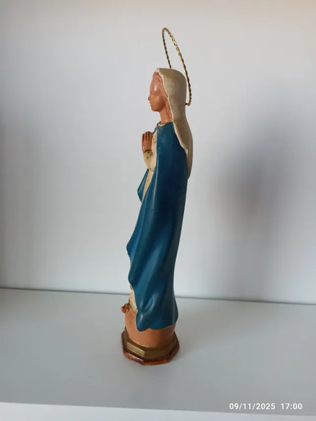 Antigua escultura de Virgen Inmaculada Concepción