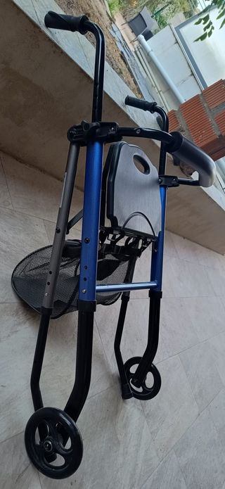 Andador OGI con asiento y cesta