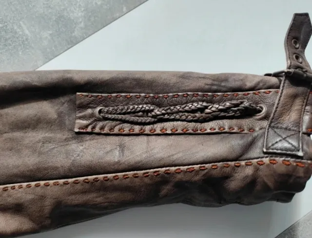 Chaqueta de piel marrón