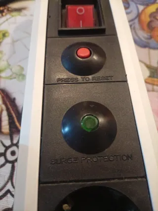 Regleta aluminio 6 enchufes con interruptor