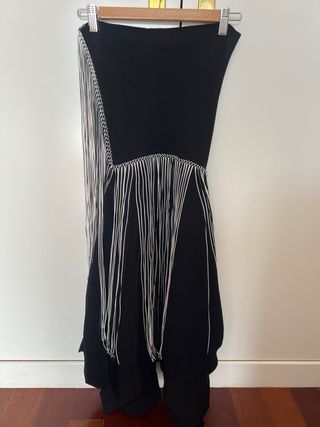 Falda/vestido midi negro elástico con flecos