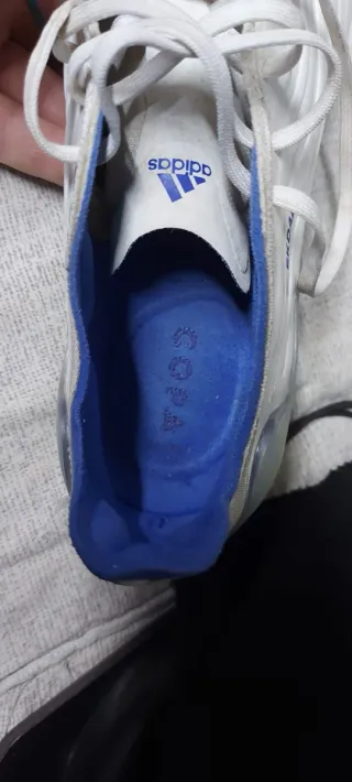 Scarpe da calcio appartenute a Ekdal