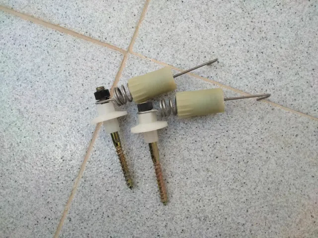 Lavabo de porcelana blanco con pie colgante