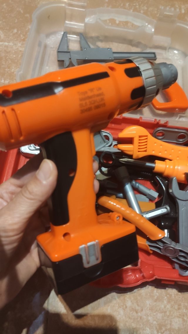 Maletín herramientas juguete