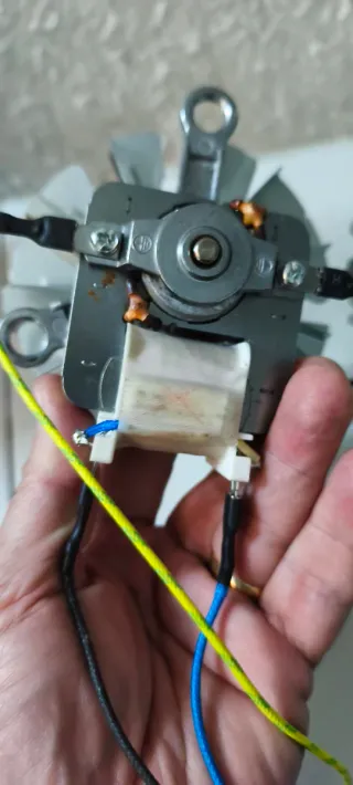 2 ventilatori a turbina metallici