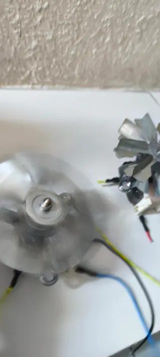 2 ventilatori a turbina metallici