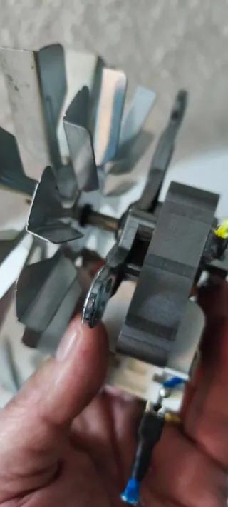 2 ventilatori a turbina metallici