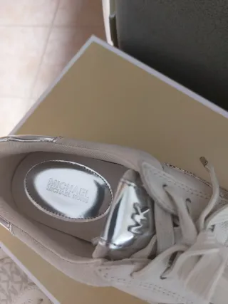 Zapatillas Michael Kors Talla 39 Blancas y Plata