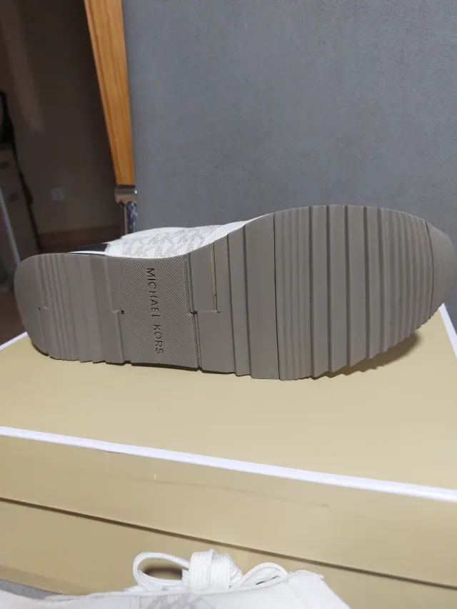 Zapatillas Michael Kors Talla 39 Blancas y Plata