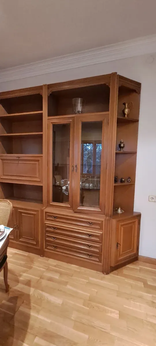 Mueble de salón de madera