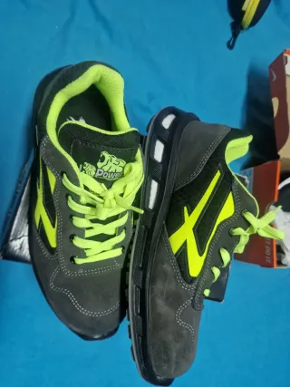 Botas Power Grises y Verdes