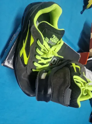 Botas Power Grises y Verdes