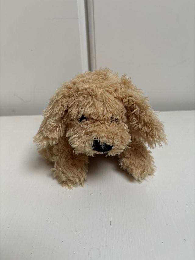 Peluche perrito suave color beige