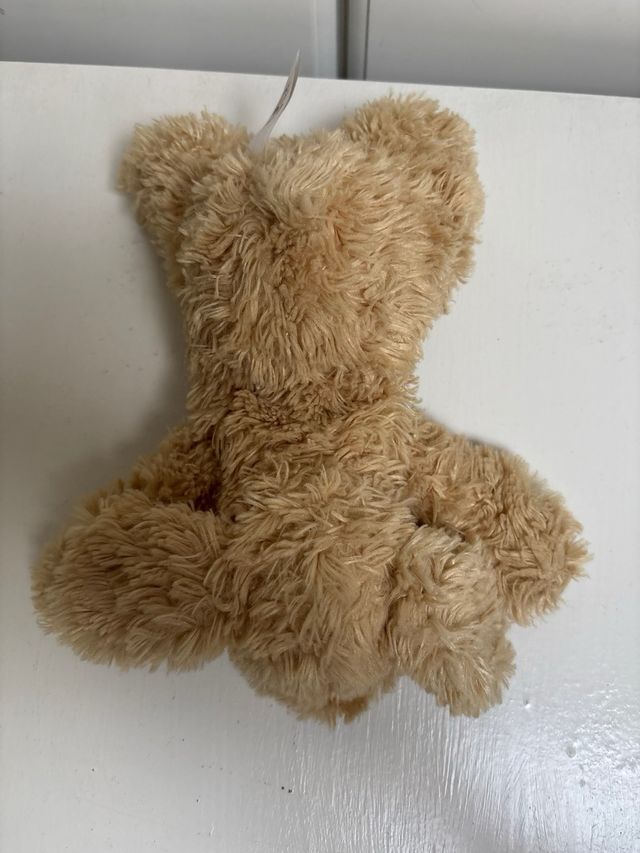 Peluche perrito suave color beige