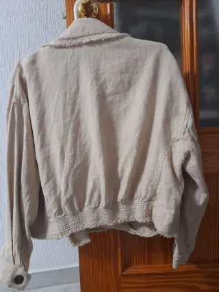 Chaqueta Zara Beige
