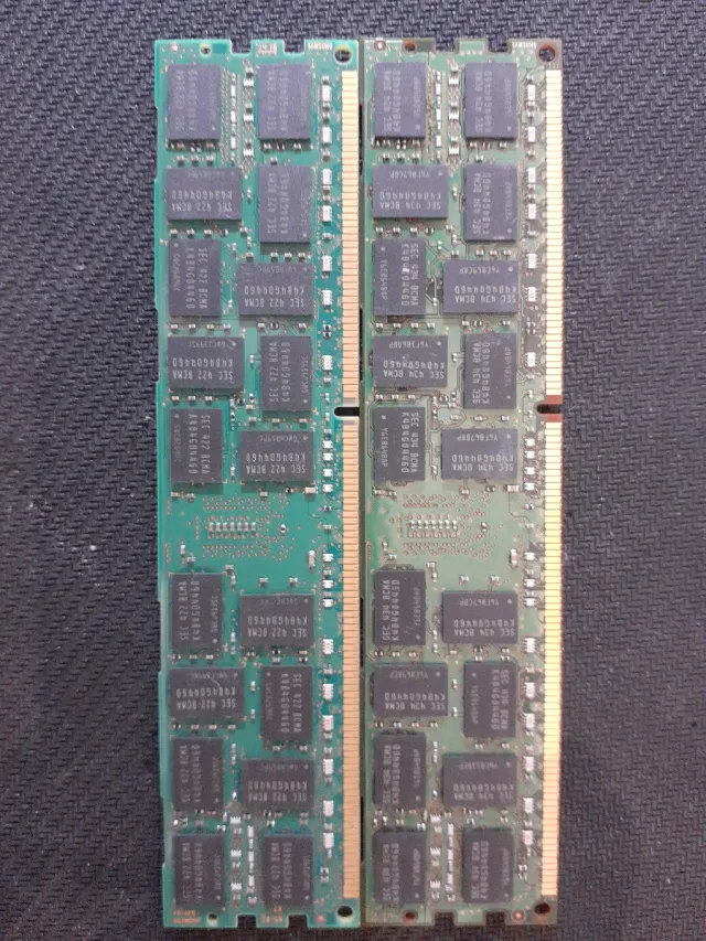 2x 16GB DDR3 RAM Samsung