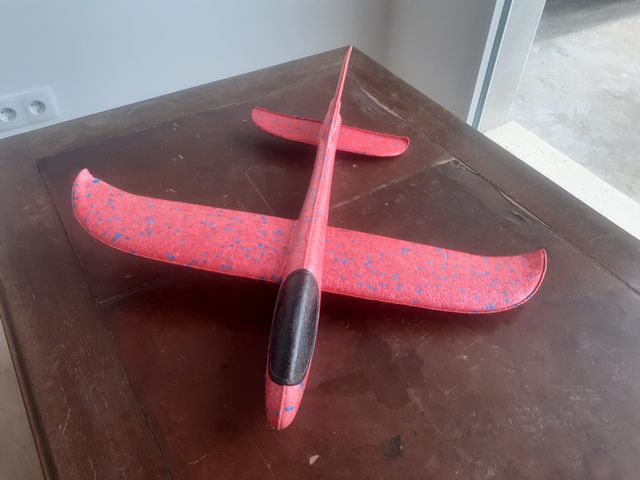 Aereo planatore in sughero