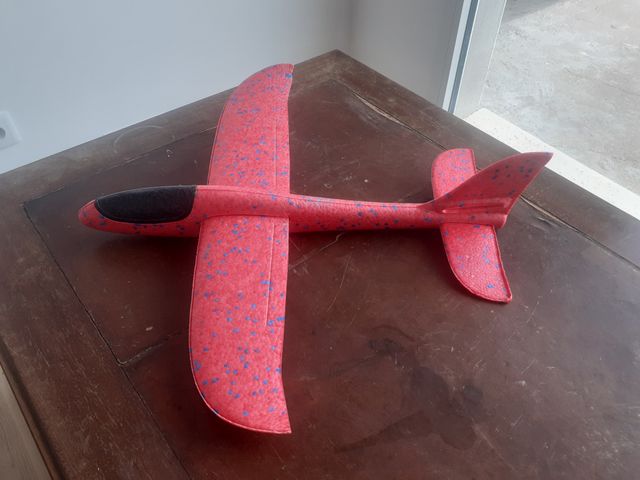 Aereo planatore in sughero