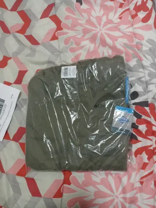 Chaqueta Columbia Omni-Tech Verde Oscuro.