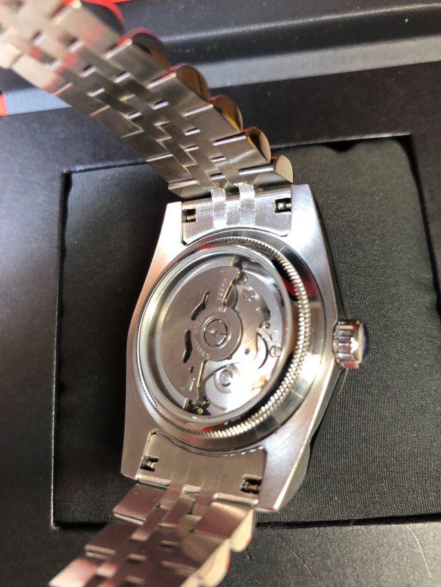 Seiko Mod - DateJust “Champagne” (Reloj Plateado)