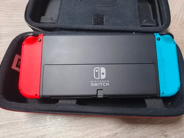 Nintendo Switch OLED Azul/Rojo