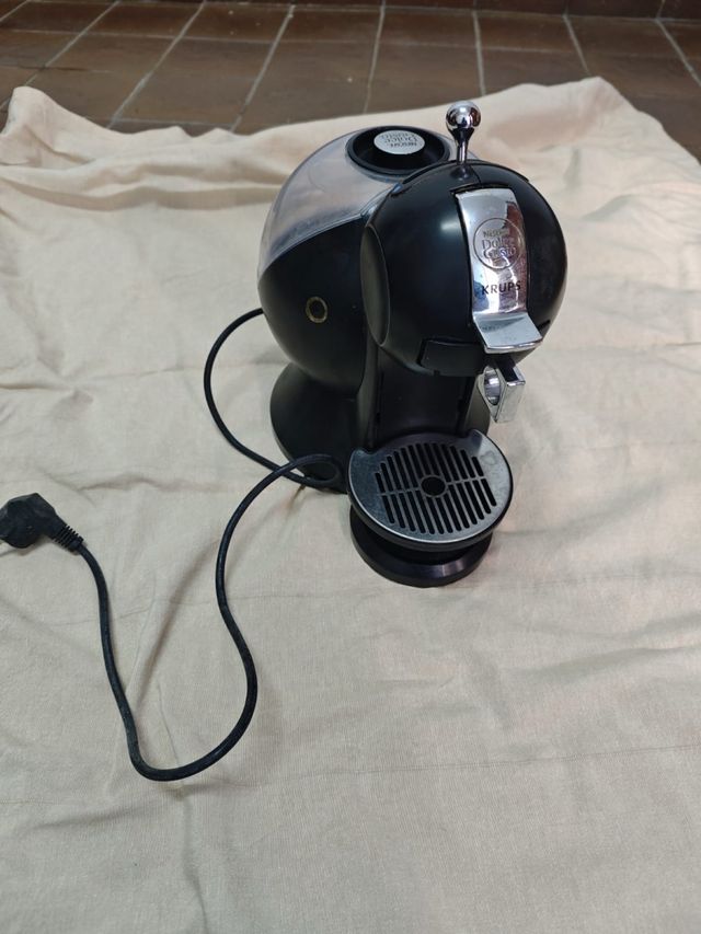 Cafetera Dolce Gusto Krups Negra