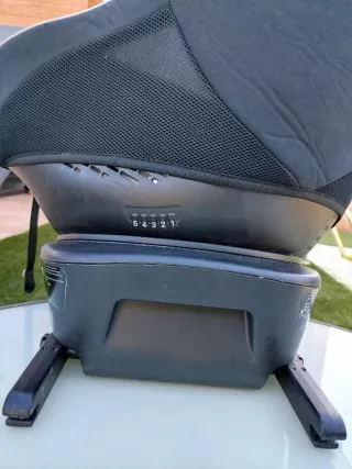 Silla de coche Joie 360°.