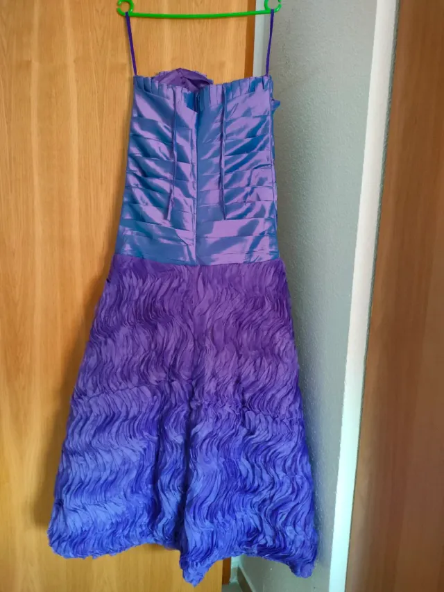 Vestido de fiesta morado