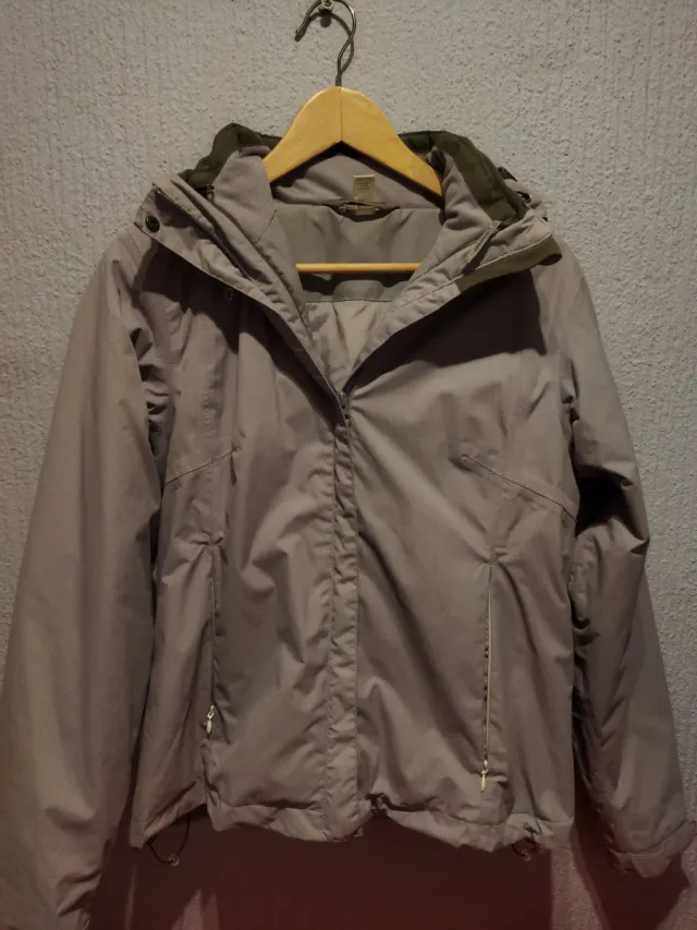 Abrigo impermeable Decathlon morado y gris