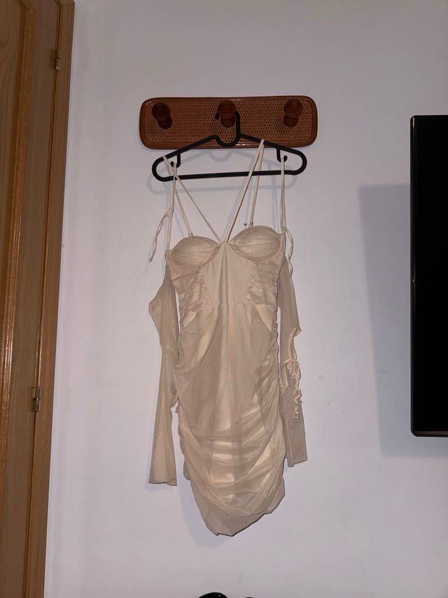 Vestido crema Oh Polly