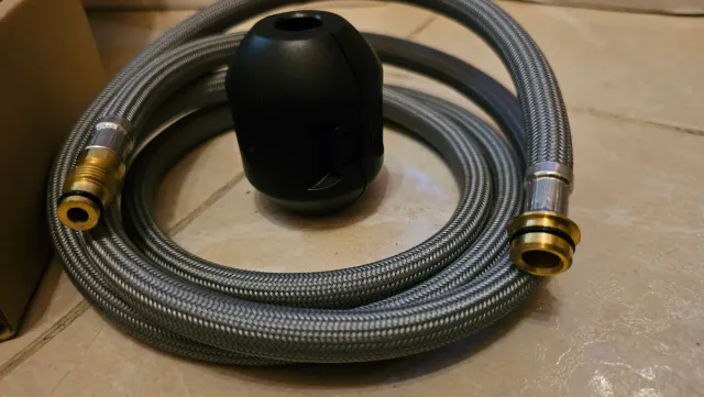 Latiguillo flexible con conectores