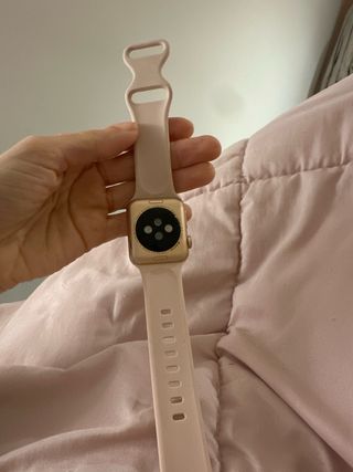 Apple Watch Series 3 Dorado con Correa Rosa