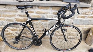 Bicicleta carbono talla L, muy poco uso