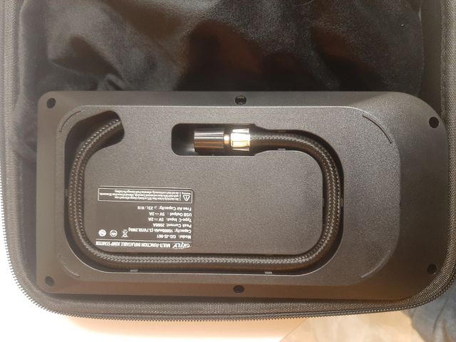 Arrancador y compresor de coche portatil