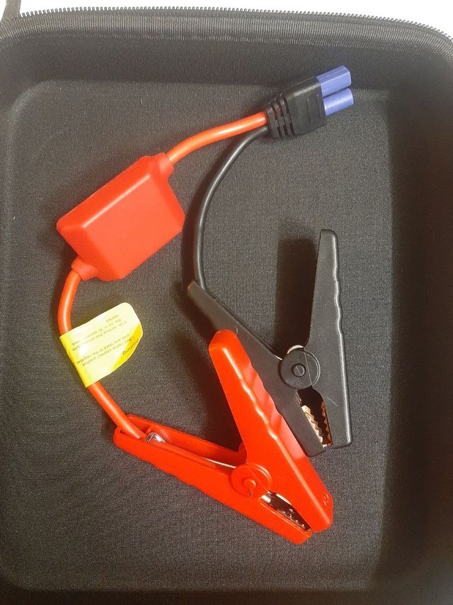 Arrancador y compresor de coche portatil